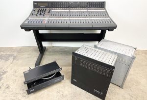 audio mixing gear sold in online auction online