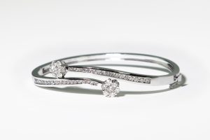 diamond bracelet auction