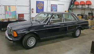 Vintage Mercedes – 300 Turbo Diesel Model