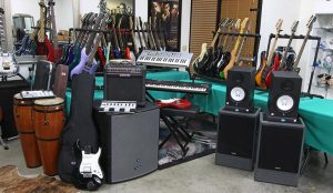 hughes-estate-sales-guitar-blog-4